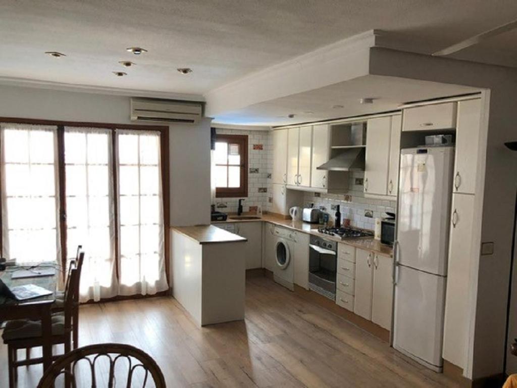 Valencia, Ideally Located 3Bed-2Bath Apart.Few Mints Walk From Beach,Pool,Shop. 珀特萨普拉亚 外观 照片