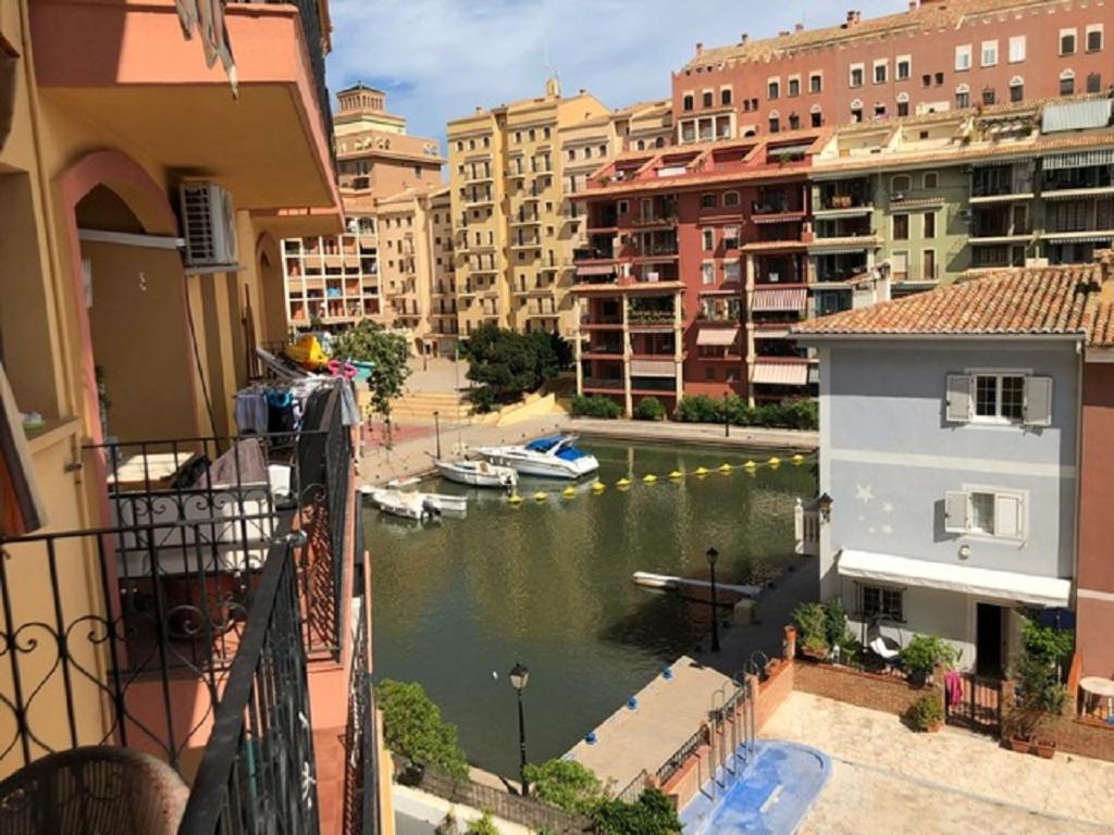 Valencia, Ideally Located 3Bed-2Bath Apart.Few Mints Walk From Beach,Pool,Shop. 珀特萨普拉亚 外观 照片